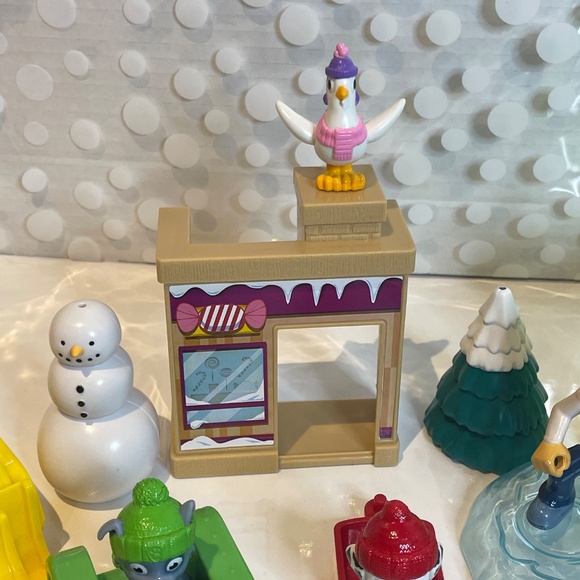 Paw Patrol Advent ❄️🛷Calendar Playset (used - 2019) - Picture 7 of 10